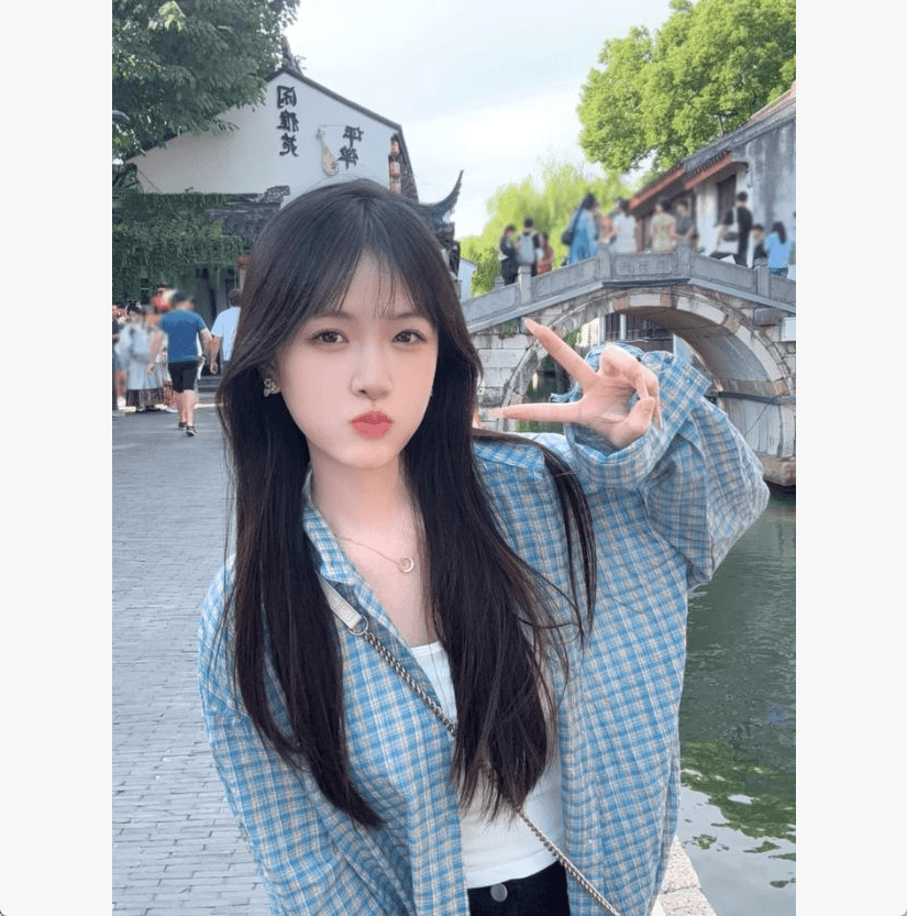 파란색 체크무늬 긴팔 여성 셔츠 여름 고유 한 슈퍼 잘 생긴 루즈핏 캐주얼 자외선 차단 셔츠 재킷 이미지 2