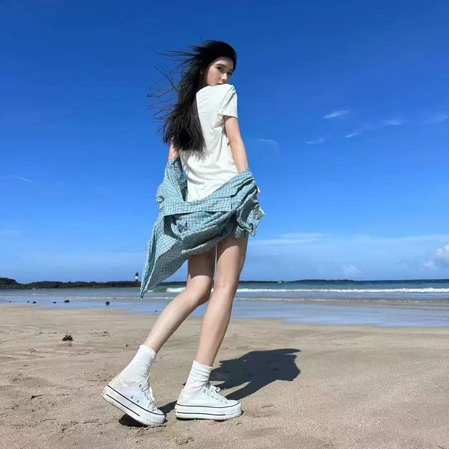 프랑스식 트렌드 긴팔 체크무늬 여성 셔츠 2026 여름 새로운 느긋한 바람 작은 대중 고급 루즈핏 체크무늬 셔츠 이미지 4
