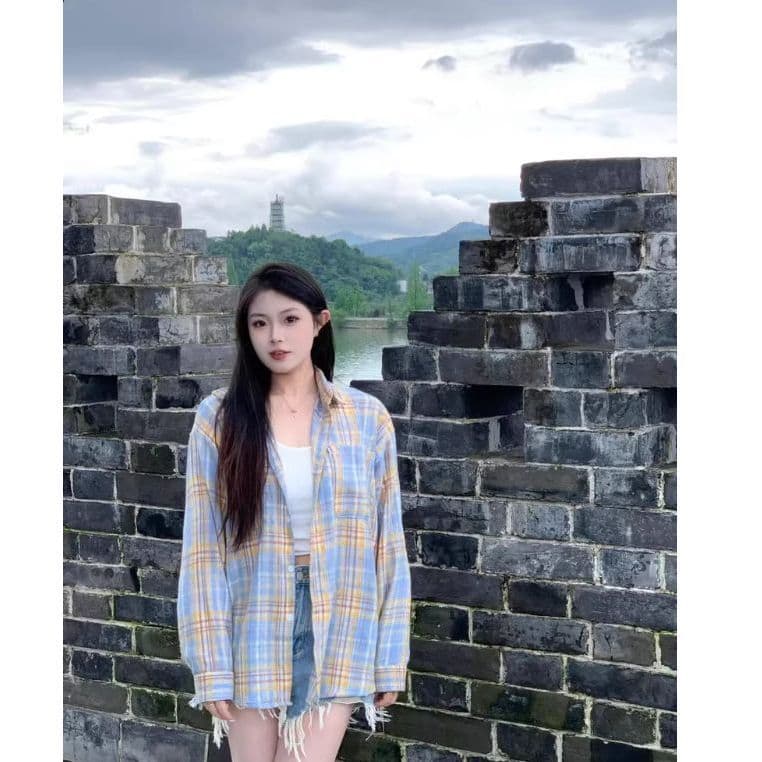 도파민 빛 럭셔리 고급 순면 체크무늬 여성 셔츠 인사이드 가져 가라. 스택 착용 루즈핏 캐주얼 슬림해 보이는 긴팔 셔츠 외출용 상세 이미지 2