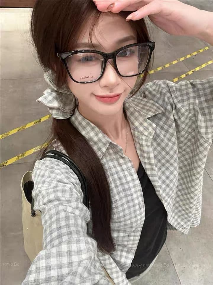 벨트 헤드 플라워 한국 스타일 루즈핏 느긋한 바람 자외선 차단 여성 셔츠 여름 얇은 스타일 레트로 체크무늬 긴팔 셔츠 재킷 맨위 상세 이미지 1