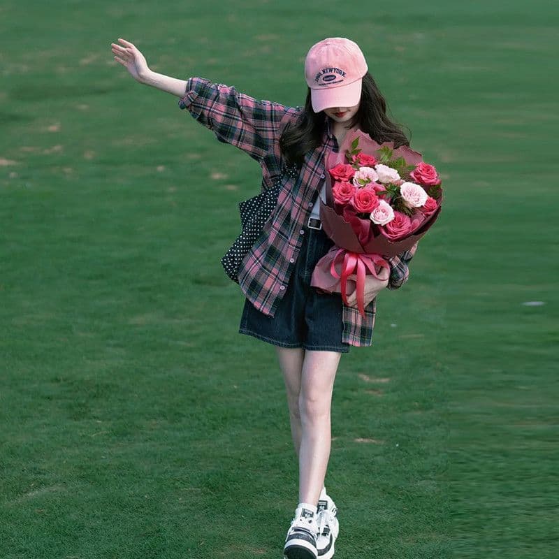 아메리칸 oversize 레트로 블랙 분말 체크무늬 여성 셔츠 이른 가을 새로운 루즈핏 디자인 센스 자외선 차단 긴팔 맨위