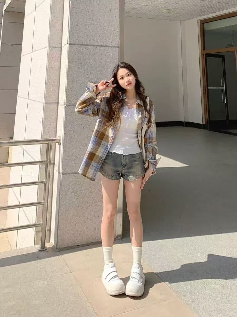 2026 이른 가을 문예 레트로 녹색 격자 무늬 셔츠 외출용 여성 루즈핏 캐주얼 슬림해 보이는 커플 섹션 셔츠 오픈 가디건 상세 이미지 1