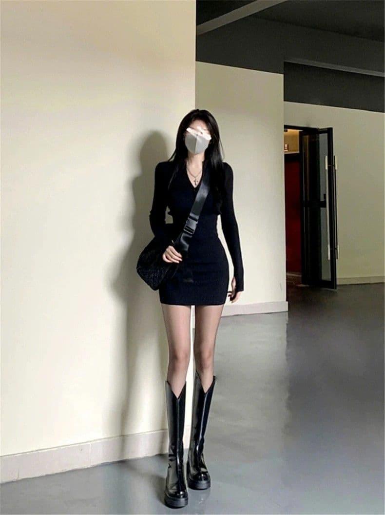 핫걸 가을 착용 가져 가라. 가을 의상 여성 2026 새로운 폭발 검정색 니트 점프 슈트 치마 섹시함 허리 수축 타이트 스커트 상세 이미지 1