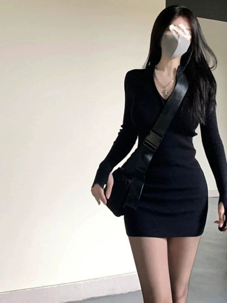 핫걸 가을 착용 가져 가라. 가을 의상 여성 2026 새로운 폭발 검정색 니트 점프 슈트 치마 섹시함 허리 수축 타이트 스커트 상세 이미지 4