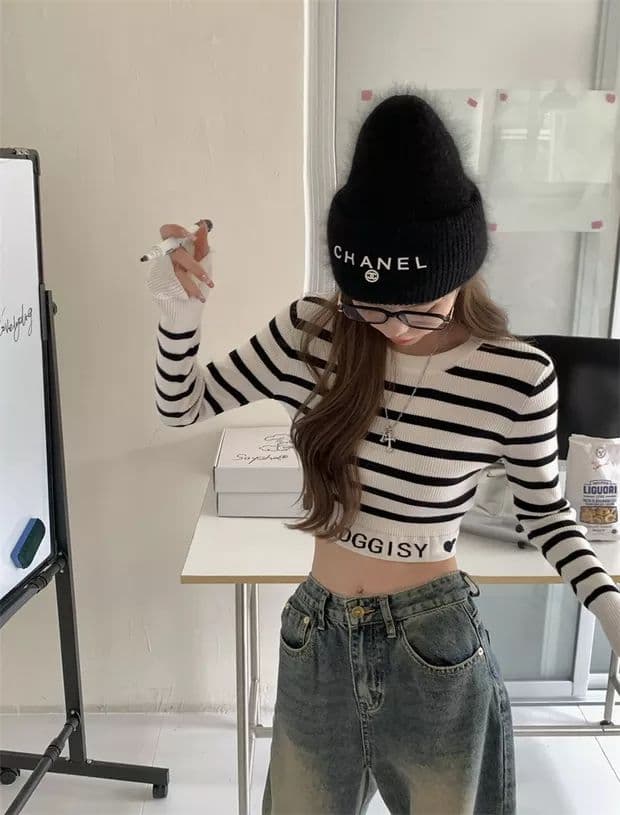 패키지 코어 실 몸매 가꾸기 디자인 작은 대중 봄 가을 새로운 ins 바람 긍정적 인 어깨 쇼트 스타일 흑백 줄무늬 니트 스웨터 여성 상세 이미지 8