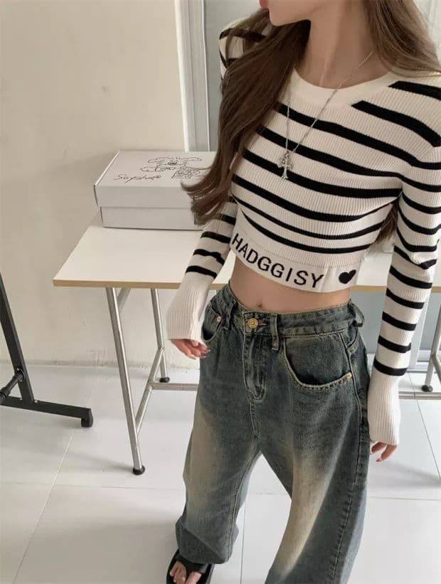 패키지 코어 실 몸매 가꾸기 디자인 작은 대중 봄 가을 새로운 ins 바람 긍정적 인 어깨 쇼트 스타일 흑백 줄무늬 니트 스웨터 여성 상세 이미지 9