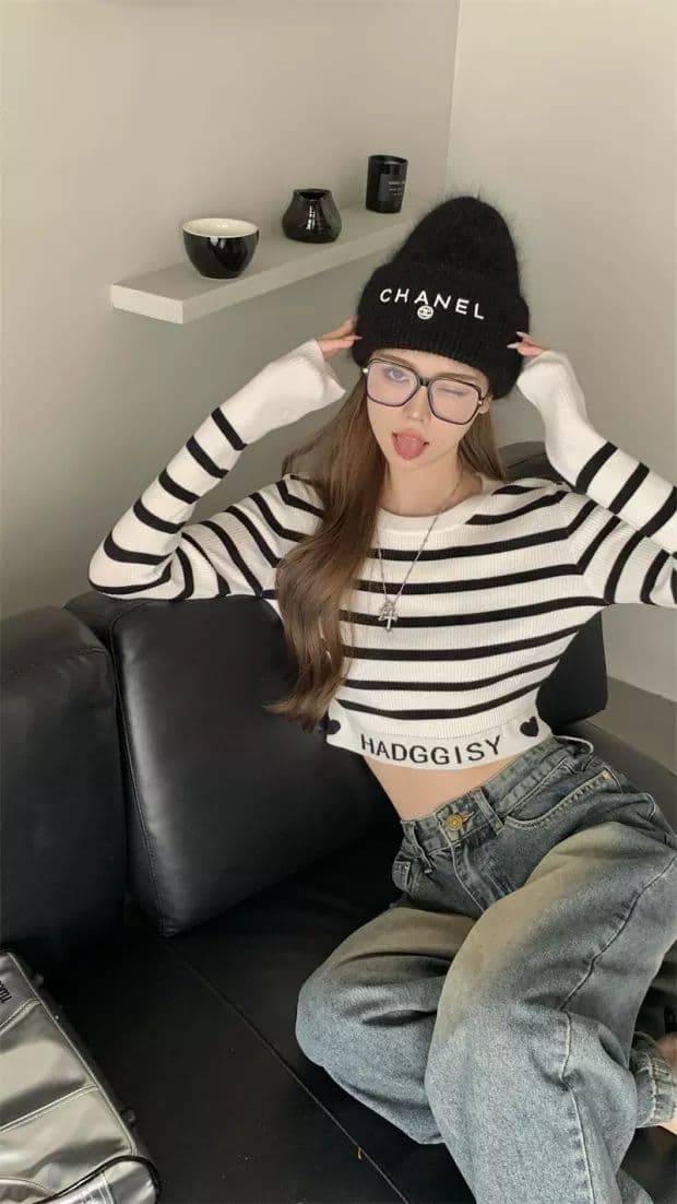 패키지 코어 실 몸매 가꾸기 디자인 작은 대중 봄 가을 새로운 ins 바람 긍정적 인 어깨 쇼트 스타일 흑백 줄무늬 니트 스웨터 여성 상세 이미지 10