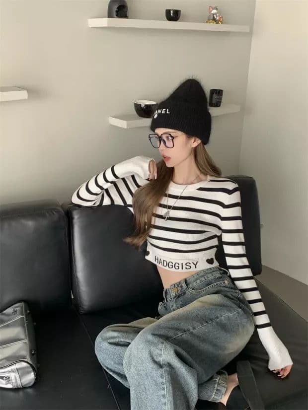 패키지 코어 실 몸매 가꾸기 디자인 작은 대중 봄 가을 새로운 ins 바람 긍정적 인 어깨 쇼트 스타일 흑백 줄무늬 니트 스웨터 여성 상세 이미지 13