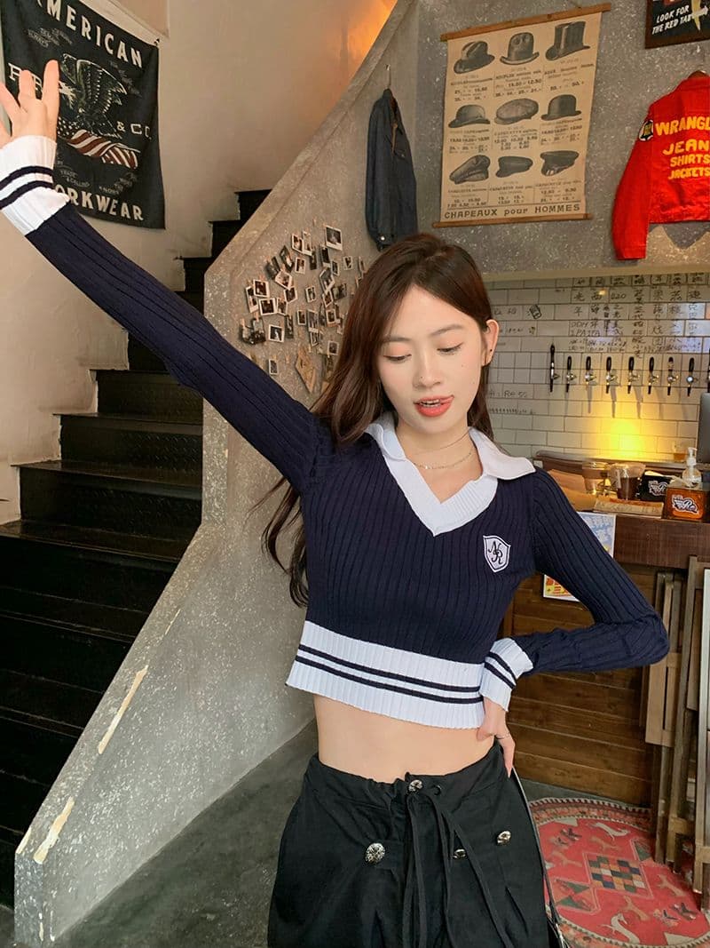 핫걸 배색 긴팔 니트 스웨터 여성 가을 2026 새로운 몸매 가꾸기 슬림해 보이는 POLO 칼라 쇼트 스타일 기본 셔츠 상세 이미지 13