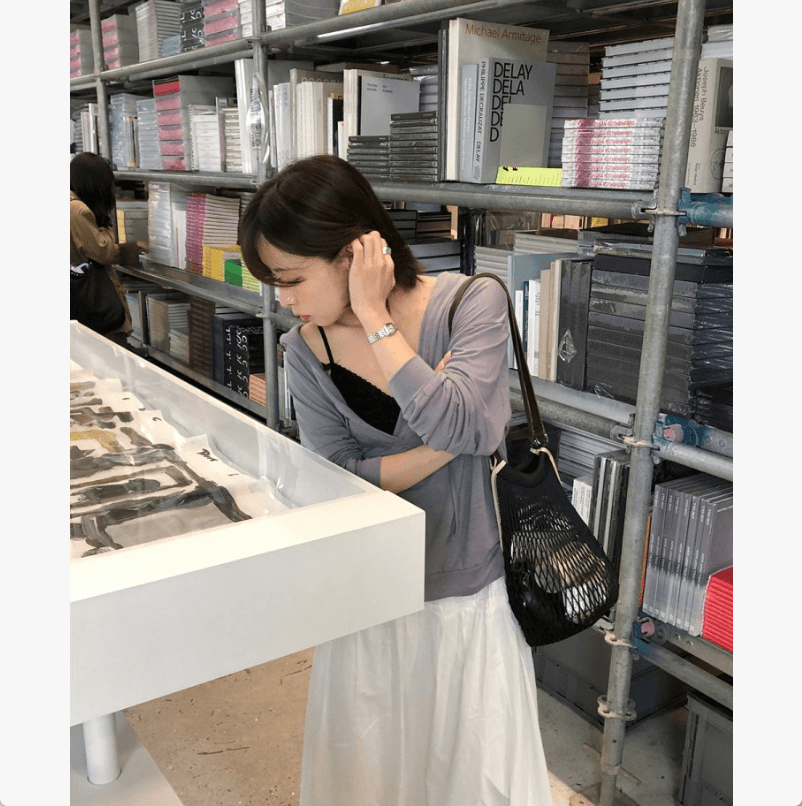 한 부서 빛 아시아 인 모래 언덕 레트로 V넥 캐주얼 느슨함 느긋한 후드 긴팔 티셔츠 맨위 여성 상세 이미지 3