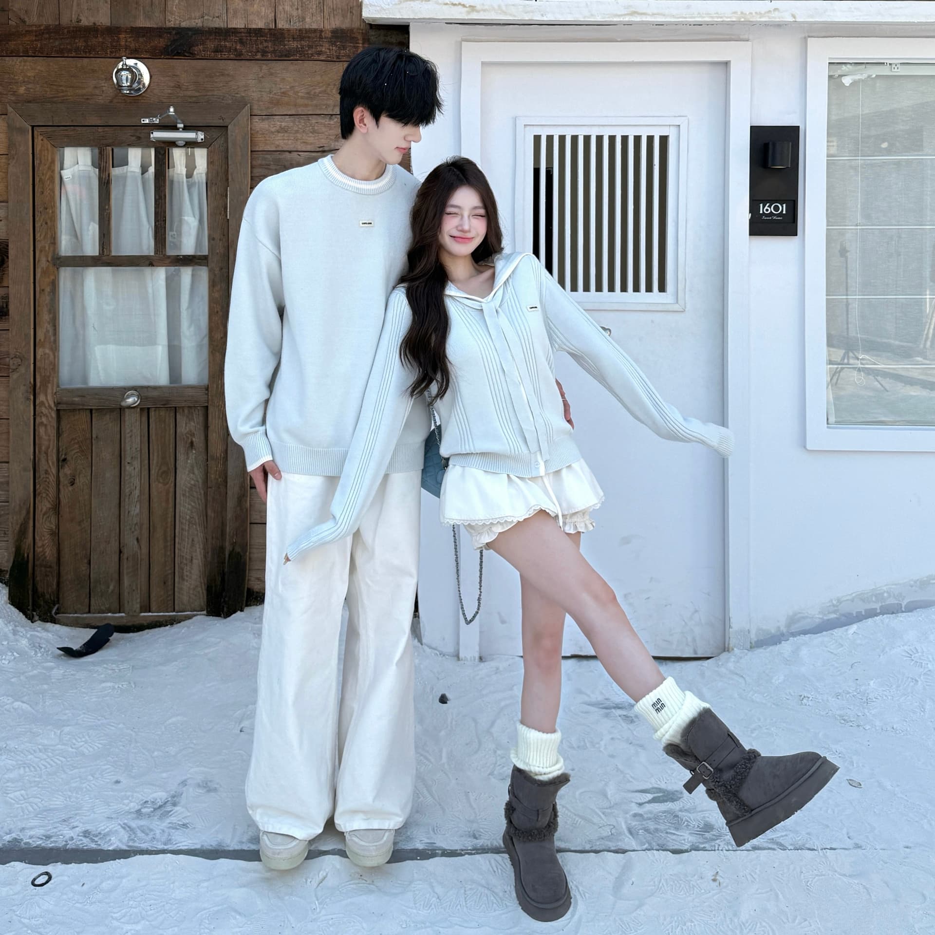 실사 커플룩 가을 겨울 의류 해군 칼라 몸매 가꾸기 슬림해 보이는 니트 스웨터 풀오버 남자 있음 선적 이미지 5