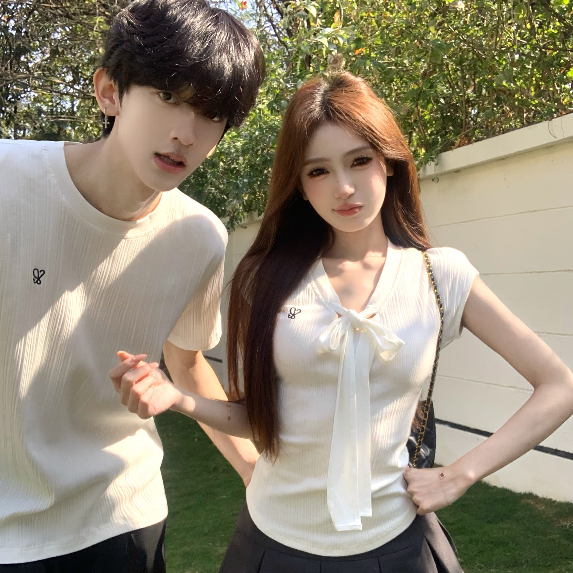 실사 커플룩 여름 드레스 2026 새로운 남녀 반팔 티셔츠 투피스 세트 하나 치마 하나 의류 이미지 5