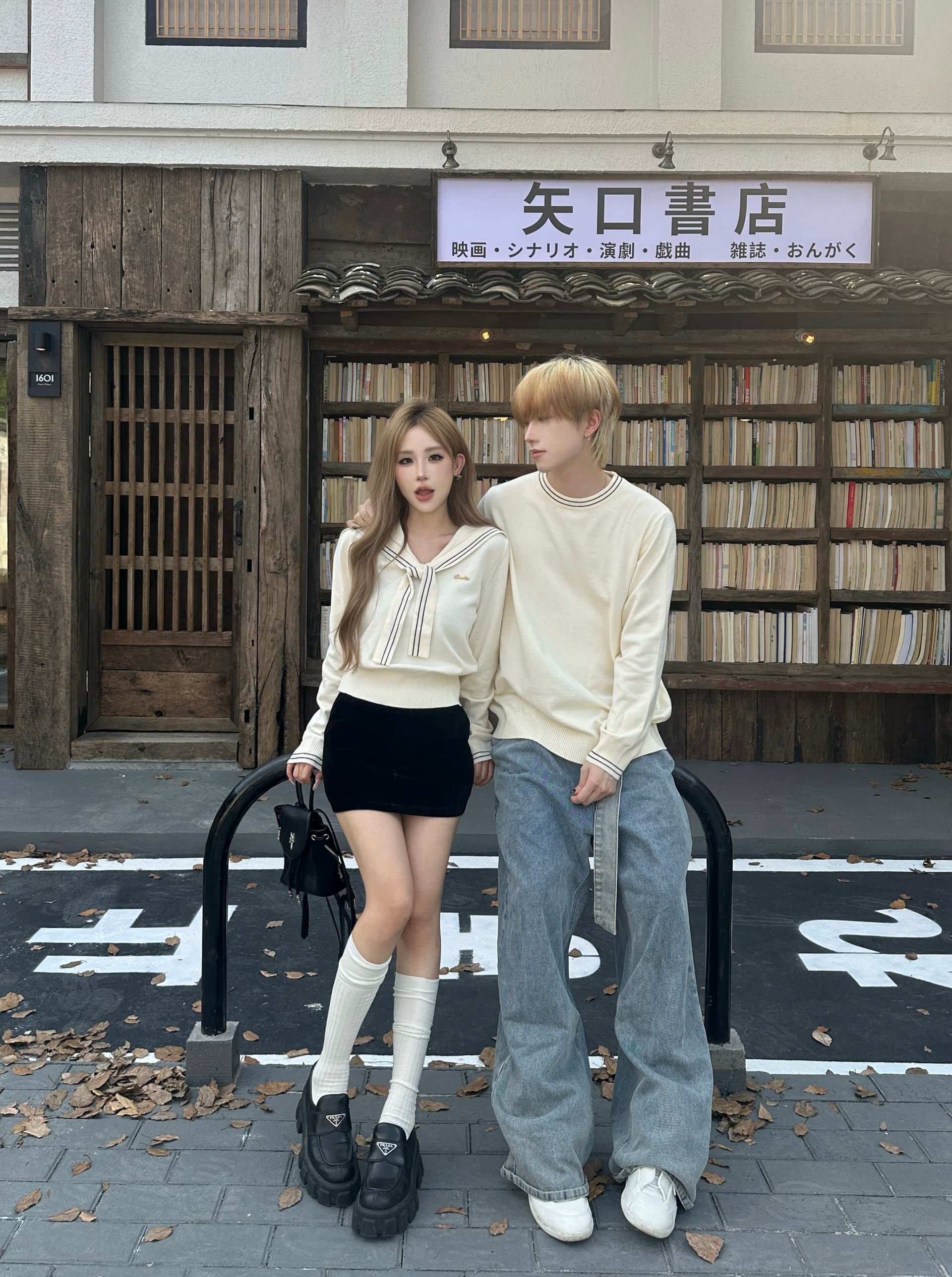 실사 커플룩 가을 겨울 의류 두꺼운 해군 칼라 스웨터 풀오버 여성 니트 스웨터 남자 있음 선적 상세 이미지 3