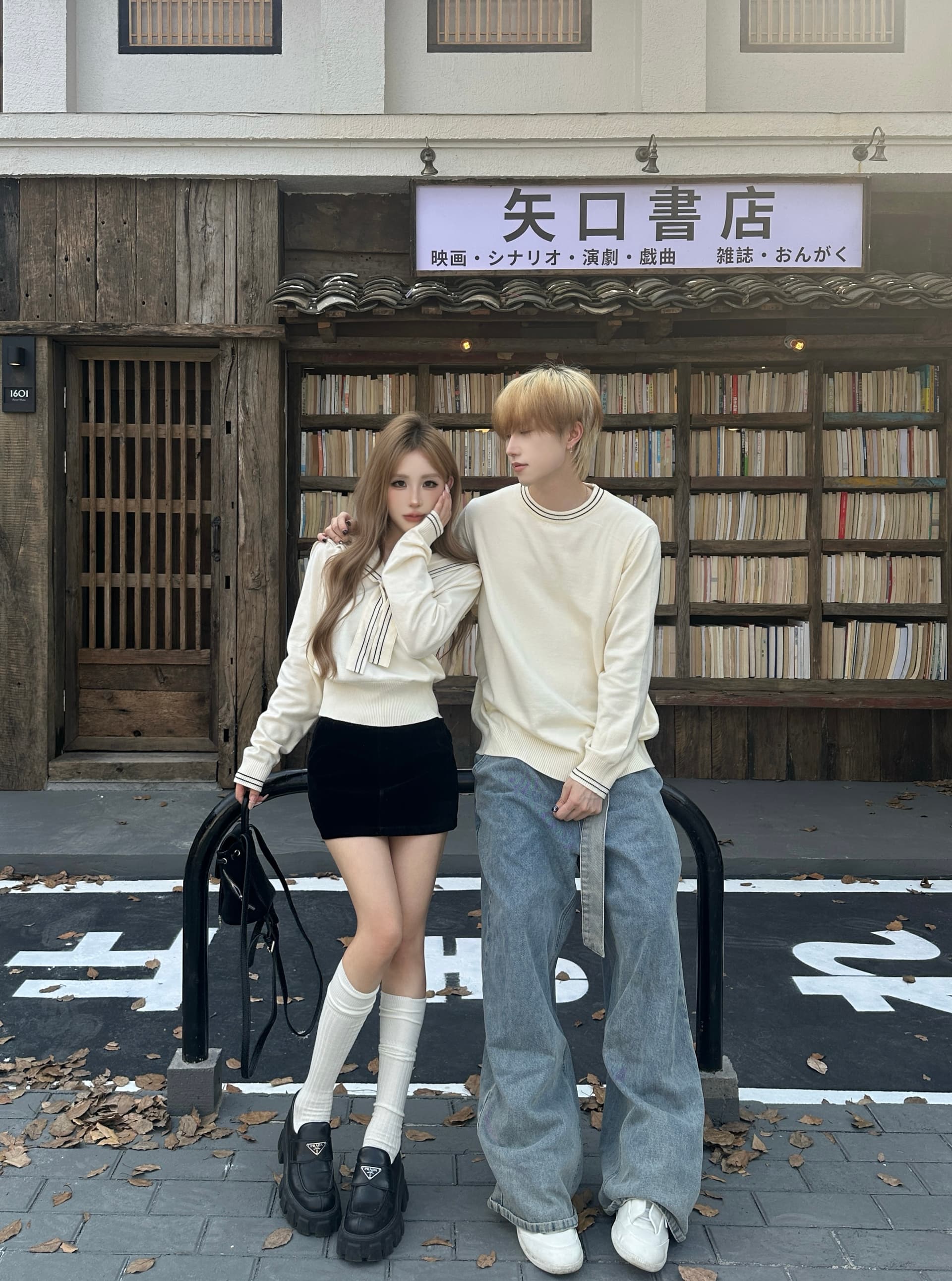 실사 커플룩 가을 겨울 의류 두꺼운 해군 칼라 스웨터 풀오버 여성 니트 스웨터 남자 있음 선적 상세 이미지 4