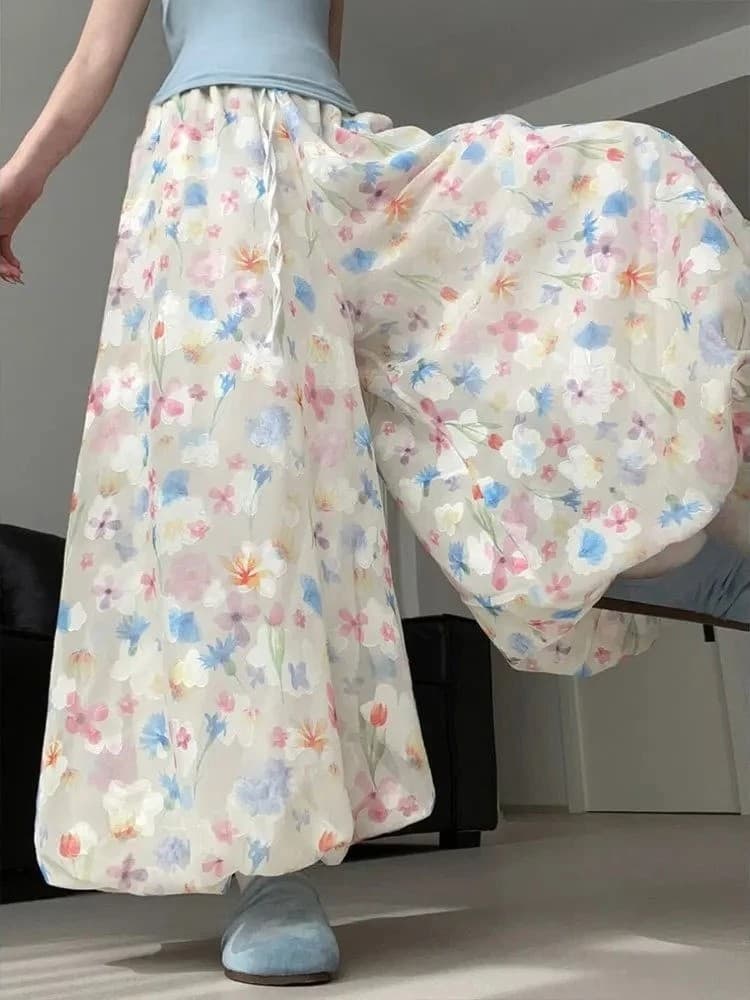 floral bud skirt pants for women 여름 슬림해 보이는 꽃무늬 꽃밭 넓은 다리 치마바지 여성 이미지 4