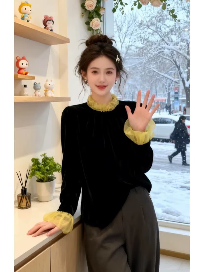 프랑스식 우아함 숙녀 벨벳 티셔츠 여성 2026 년 봄 새로운 디자인 센스 레이스 칼라 연령 감소 슬림해 보이는 맨위
