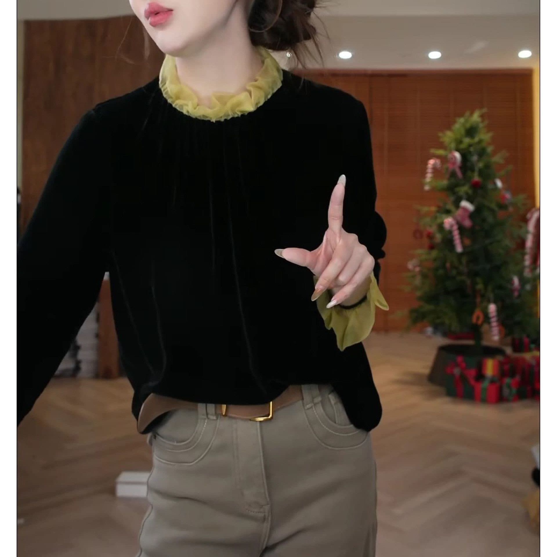 프랑스식 우아함 숙녀 벨벳 티셔츠 여성 2026 년 봄 새로운 디자인 센스 레이스 칼라 연령 감소 슬림해 보이는 맨위 상세 이미지 13