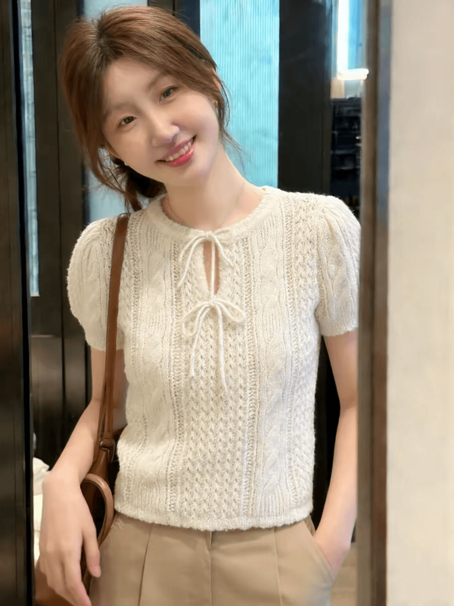 우유 화이트 나비 넥타이 질감 센스 반팔 티셔츠 여성 2026 여름 부드러운 바람 달콤함 분위기 센스 맨위 이미지 2
