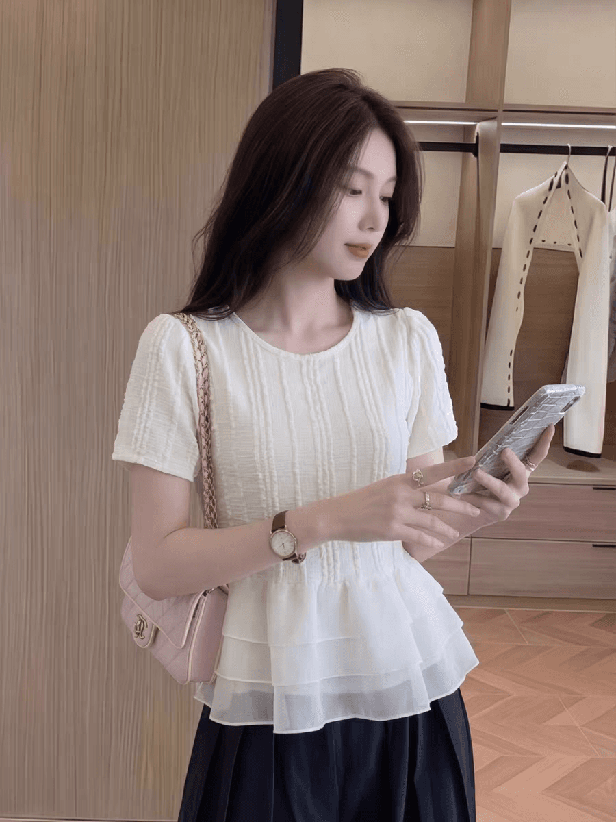 2026 여름 새로운 프랑스식 주름 라운드 넥 반팔 기본 셔츠 여성 한국 스타일 화이트 연령 감소 빅 사이즈 맨위 셔츠 상세 이미지 3