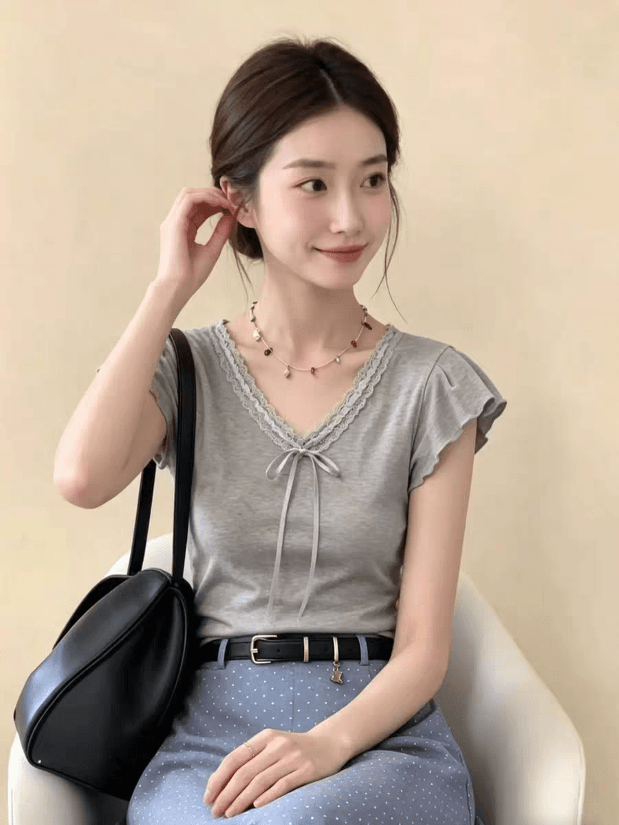 패션 레이스 V넥 나비 매듭 작은 날다 소매 티셔츠 여성 여름 회색 몸매 가꾸기 슬림해 보이는 아름다운 슈퍼 잘 생긴 레이스업 맨위 상세 이미지 5
