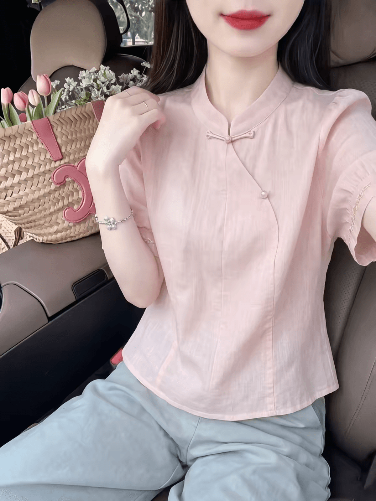 핑크색 새로운 중식 스탠드 칼라 단추 여성 셔츠 여름 비스듬한 襟 진주 버클 거품 소매 개선 치파오 반팔 맨위 이미지 3