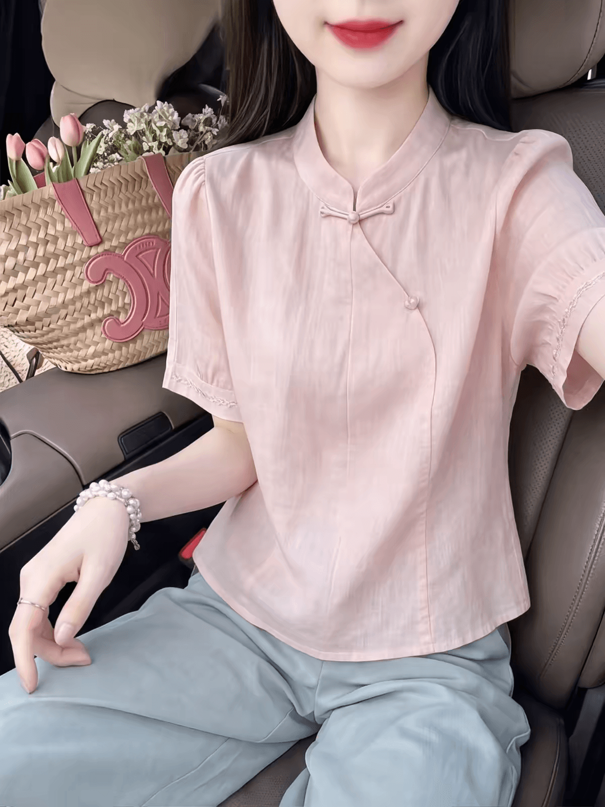 핑크색 새로운 중식 스탠드 칼라 단추 여성 셔츠 여름 비스듬한 襟 진주 버클 거품 소매 개선 치파오 반팔 맨위 상세 이미지 2
