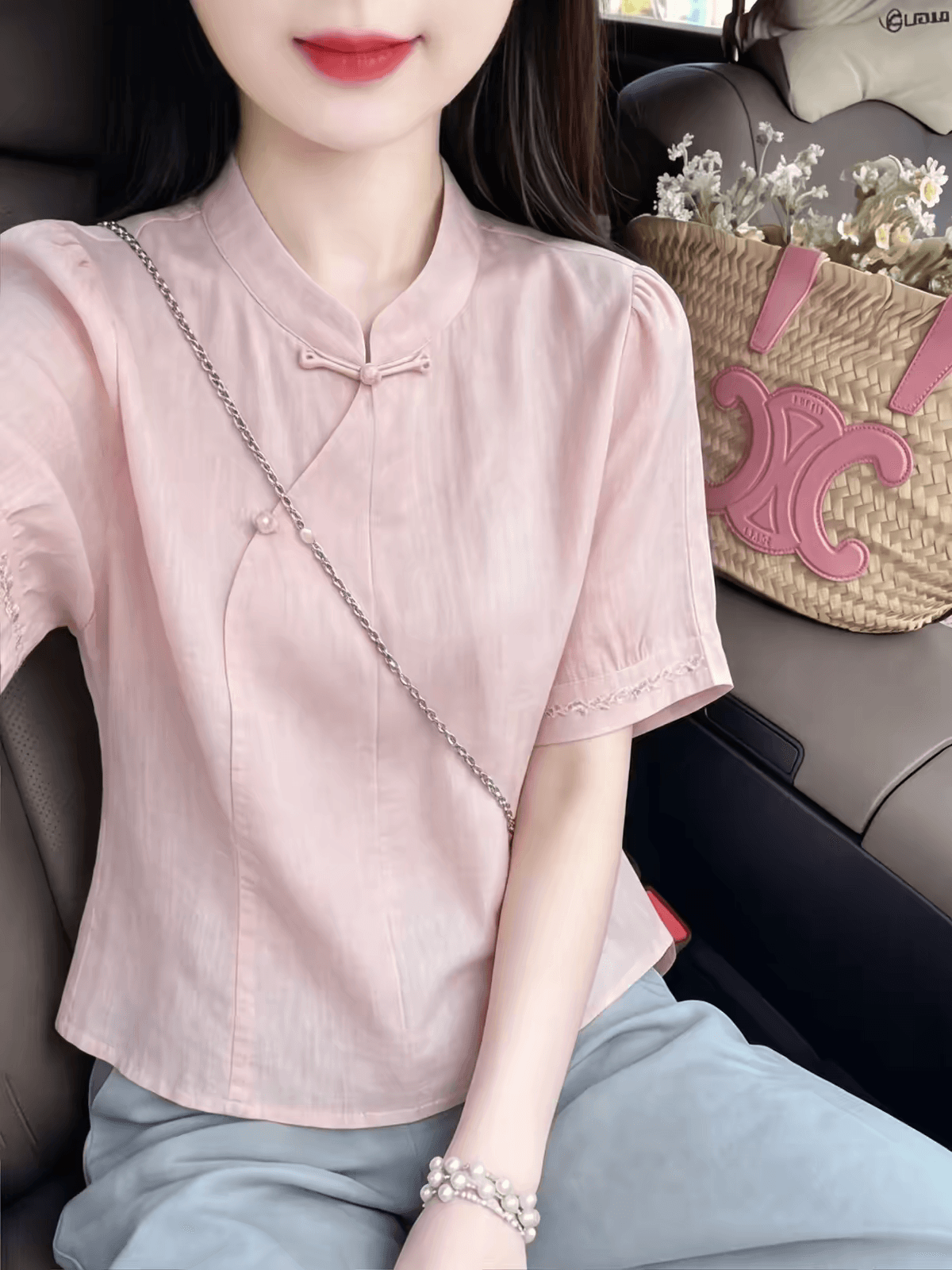 핑크색 새로운 중식 스탠드 칼라 단추 여성 셔츠 여름 비스듬한 襟 진주 버클 거품 소매 개선 치파오 반팔 맨위 상세 이미지 5