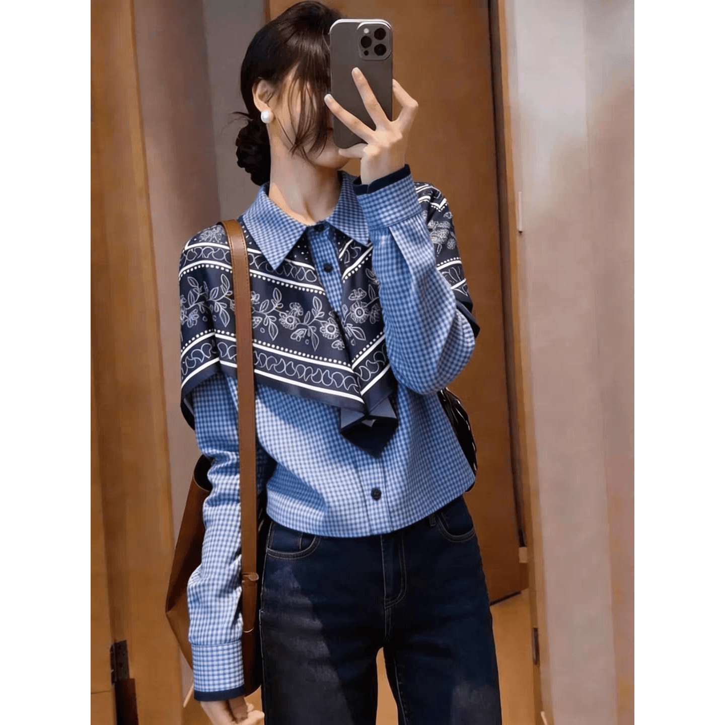 프랑스식 디자인 센스 파란색 체크무늬 긴팔 여성 셔츠 작은 대중 패션 품격 슬림해 보이는 출퇴근 다용도 맨위 가을 이미지 5