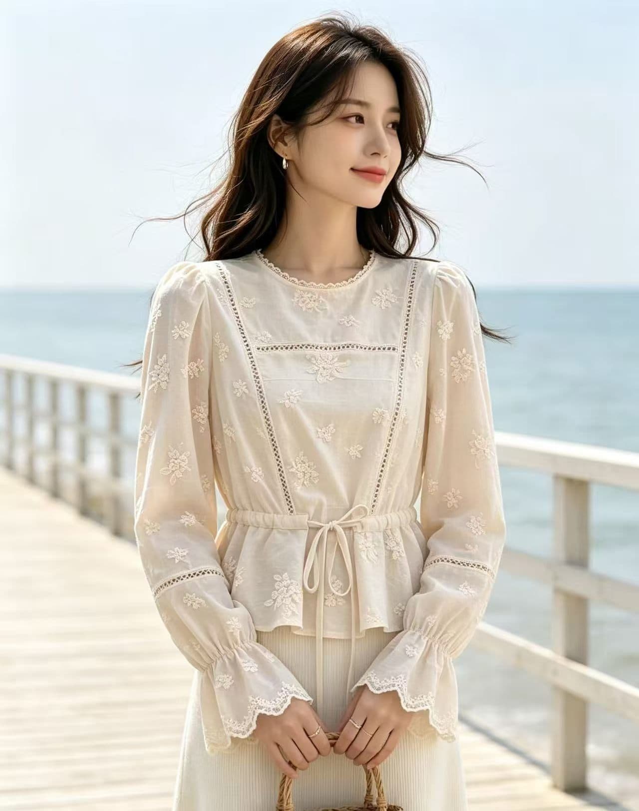 프랑스식 자수 레이스 V넥 레이스업 허리 수축 셔츠 여성 긴 소매 2026 가을 부드러운 연령 감소 한 부서 작은 셔츠 맨위 이미지 3