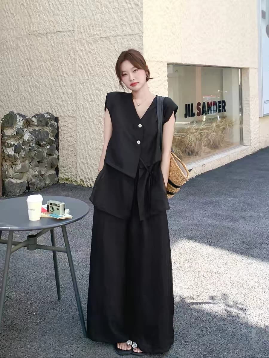 프랑스식 빛 요리 한 바람 민소매 세트 바지 2026 여름 새로운 패션 슬림해 보이는 한국 스타일 민소매 맨위 넓은 다리 치마바지