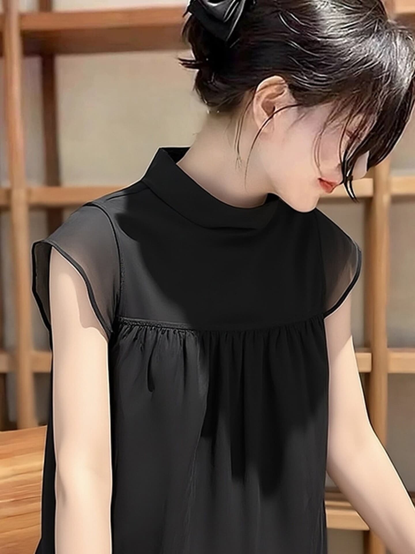 프랑스식 빛 요리 한 바람 검정색 스탠드 칼라 반팔 여성 셔츠 2026 새로운 루즈핏 슬림해 보이는 고급 센스 출퇴근 맨위 여름 상세 이미지 7
