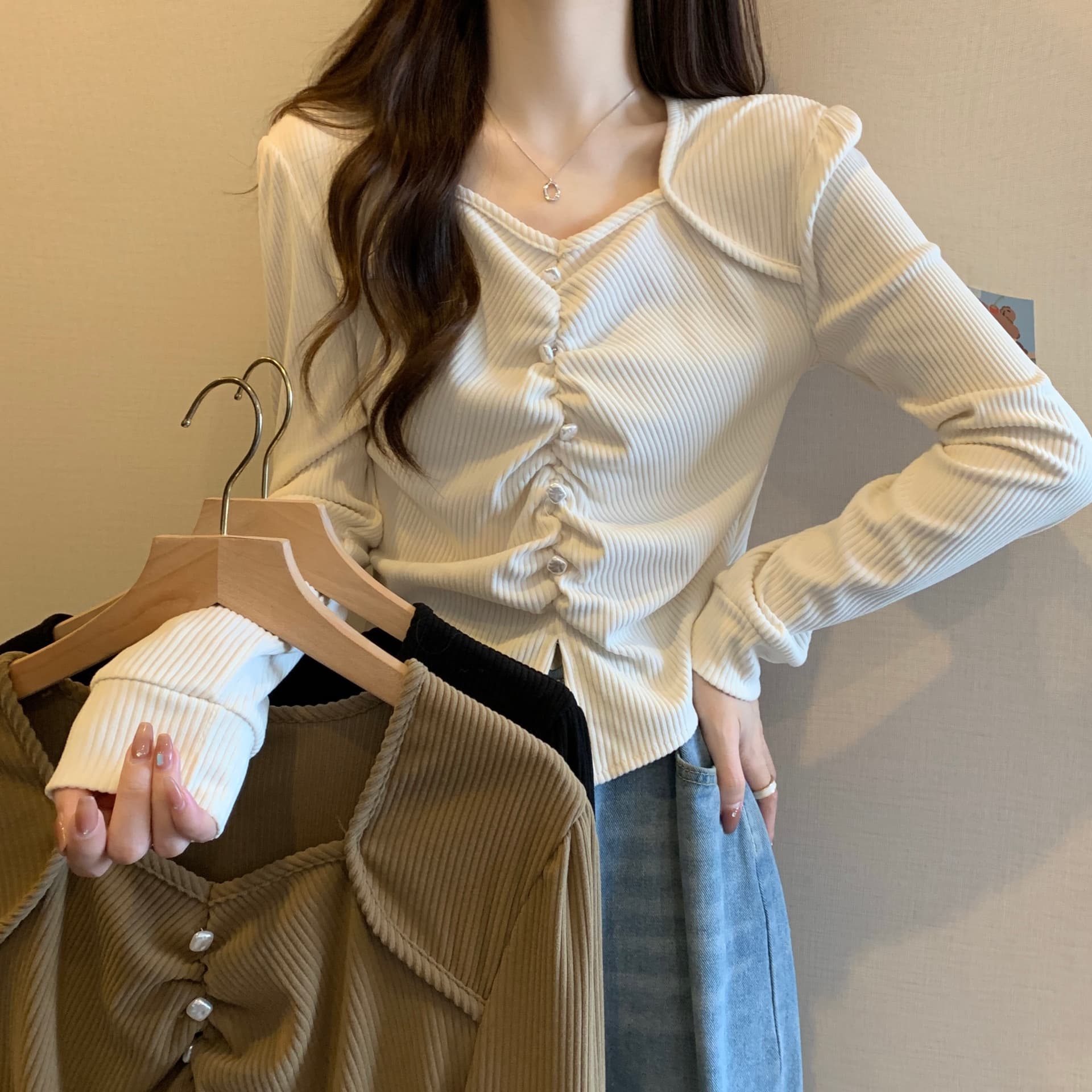 실사 빅 사이즈 새로운 디자인 센스 긍정적 인 어깨 소매 불규칙 주름 비즈 박기 코듀로이 작은 대중 슬림해 보이는 맨위 여성 상세 이미지 18