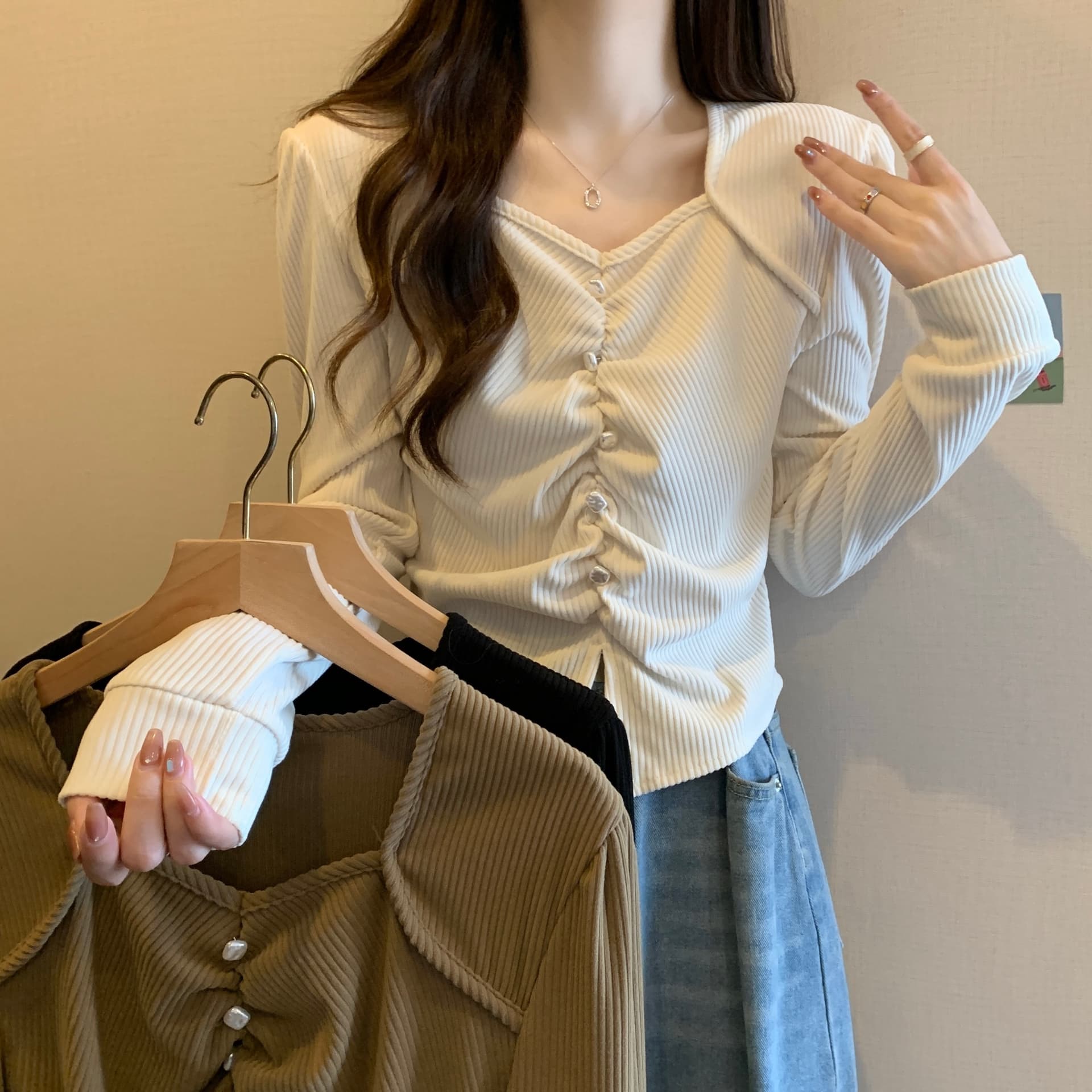 실사 빅 사이즈 새로운 디자인 센스 긍정적 인 어깨 소매 불규칙 주름 비즈 박기 코듀로이 작은 대중 슬림해 보이는 맨위 여성 상세 이미지 19