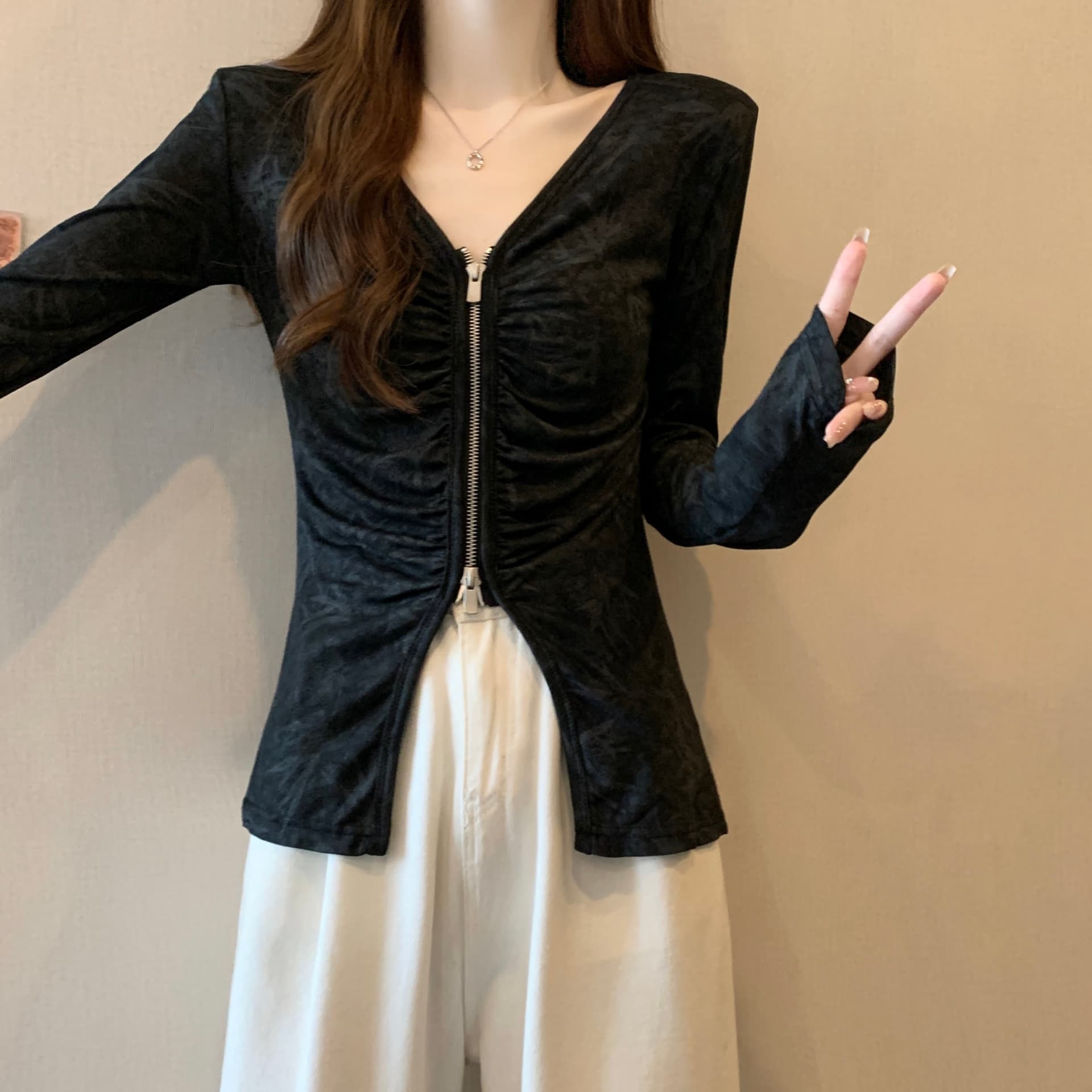 빅 사이즈 가을 의상 V넥 더블 머리 지퍼 슬림해 보이는 트임 불규칙 홀치기 염색 배색 니트 오픈 가디건 맨위 여성 트렌디 상세 이미지 4