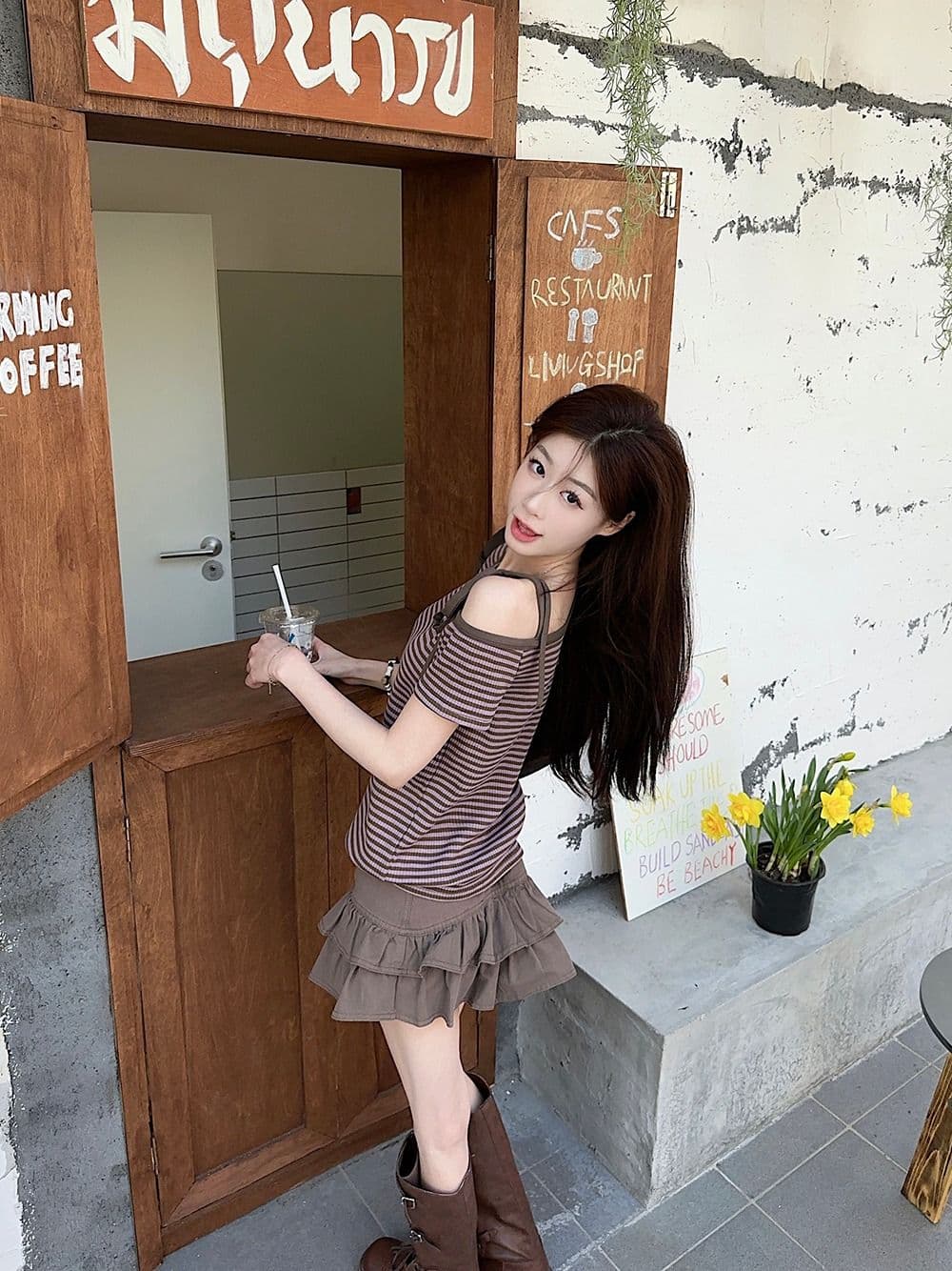 있음 선적 대나무 마디 스트라이프 비스듬한 어깨 반팔 티셔츠 여성 여름 몸매 가꾸기 슬림해 보이는 스트랩 오프숄더 배색 핫걸 맨위 상세 이미지 7