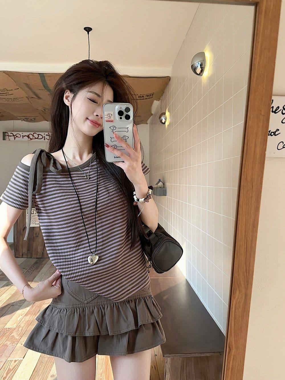있음 선적 대나무 마디 스트라이프 비스듬한 어깨 반팔 티셔츠 여성 여름 몸매 가꾸기 슬림해 보이는 스트랩 오프숄더 배색 핫걸 맨위 상세 이미지 15