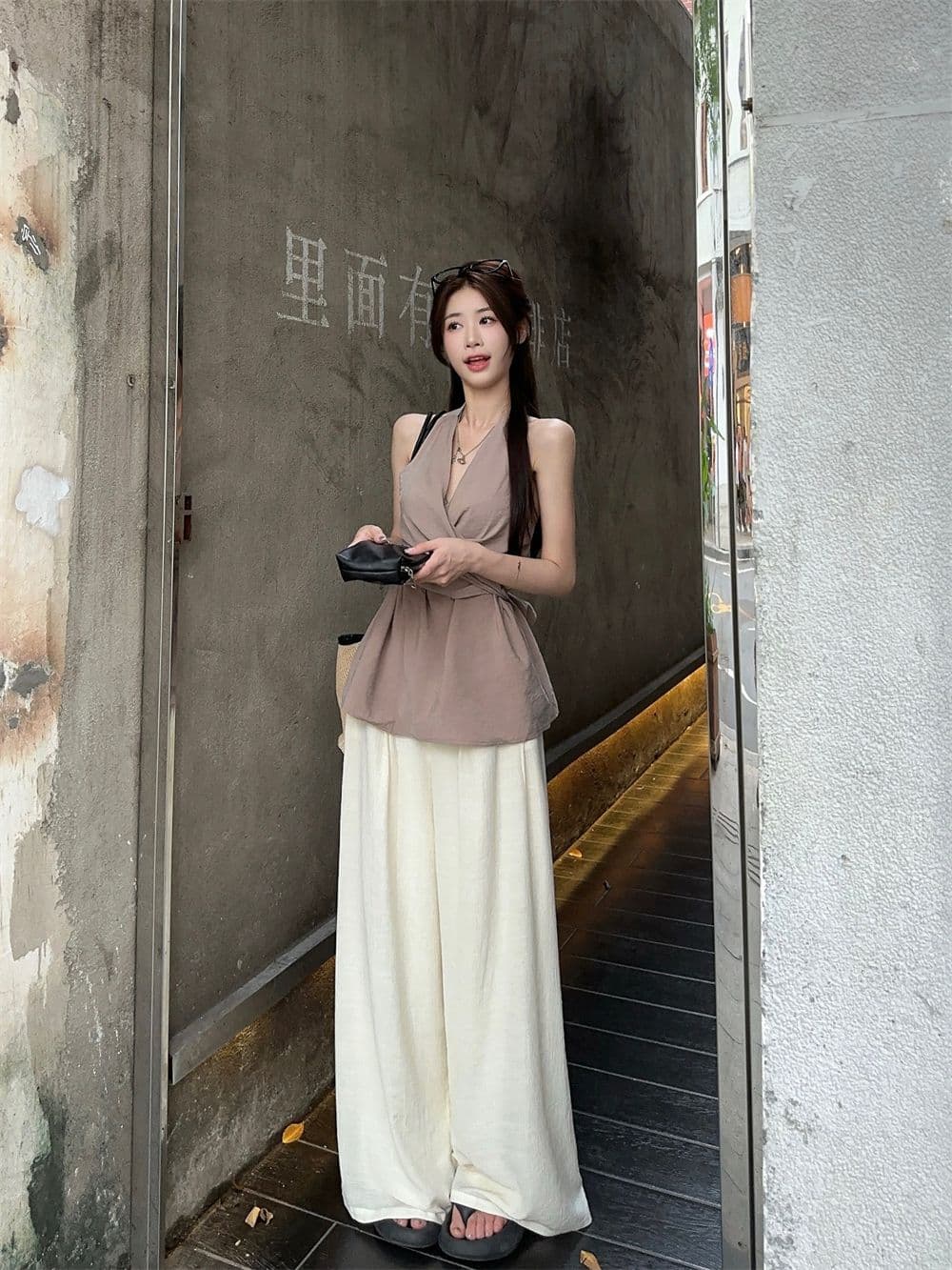 있음 선적 원본 한국 스타일 비틀림 행침 목 오프숄더 쉬폰 여성 셔츠 여름 허리 수축 민소매 조끼 맨위 외출용 상세 이미지 6