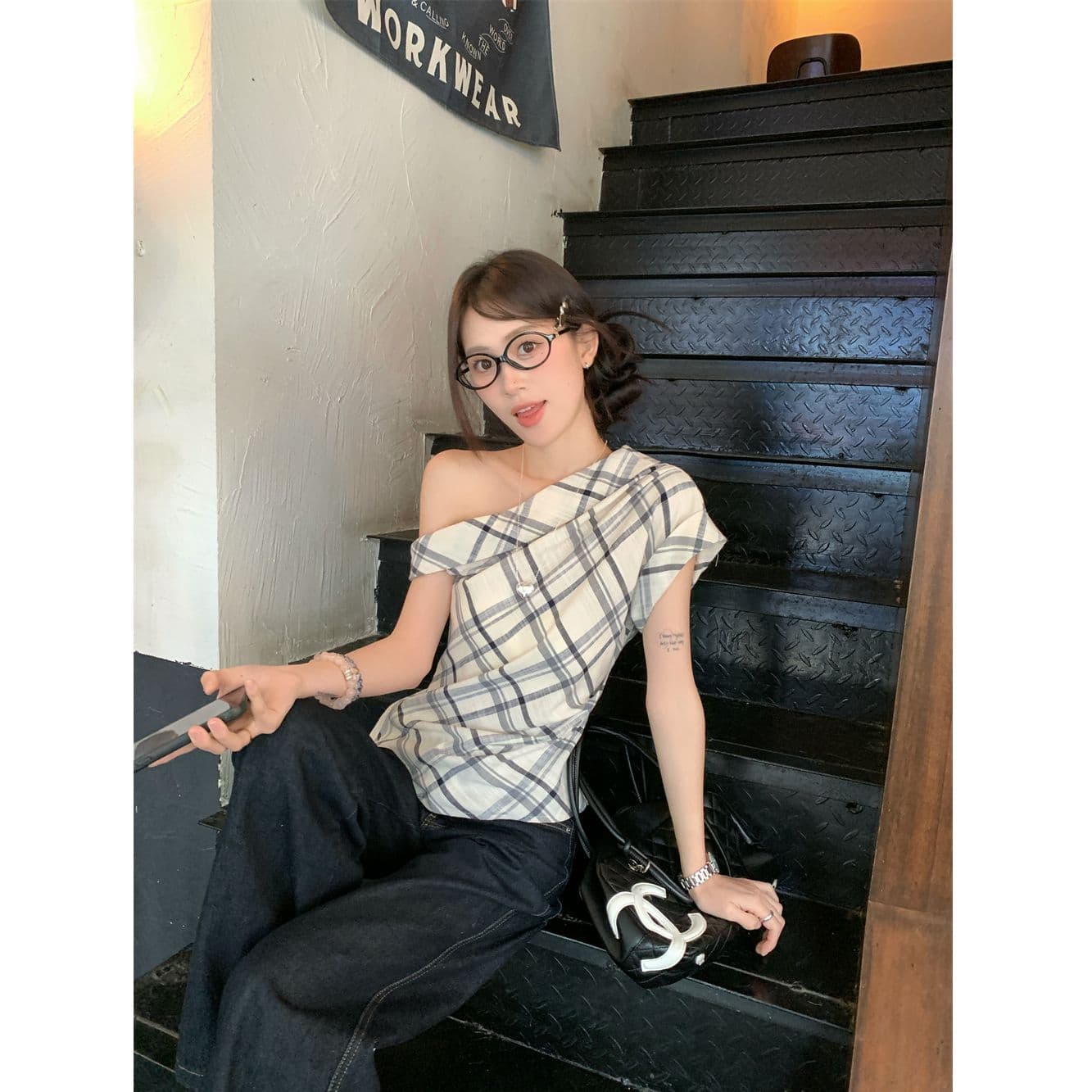 있음 선적 측면 지퍼 디자인 센스 핫걸 비스듬한 어깨 반팔 티셔츠 여성 여름 체크무늬 조끼 불규칙 맨위 이미지 3