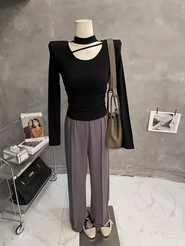 한국 스타일 가을 새로운 섹시함 단색 행침 목 홀로우 아웃 맨위 몸매 가꾸기 슬림해 보이는 티셔츠 디자인 센스 긴팔 기본 셔츠 상세 이미지 27
