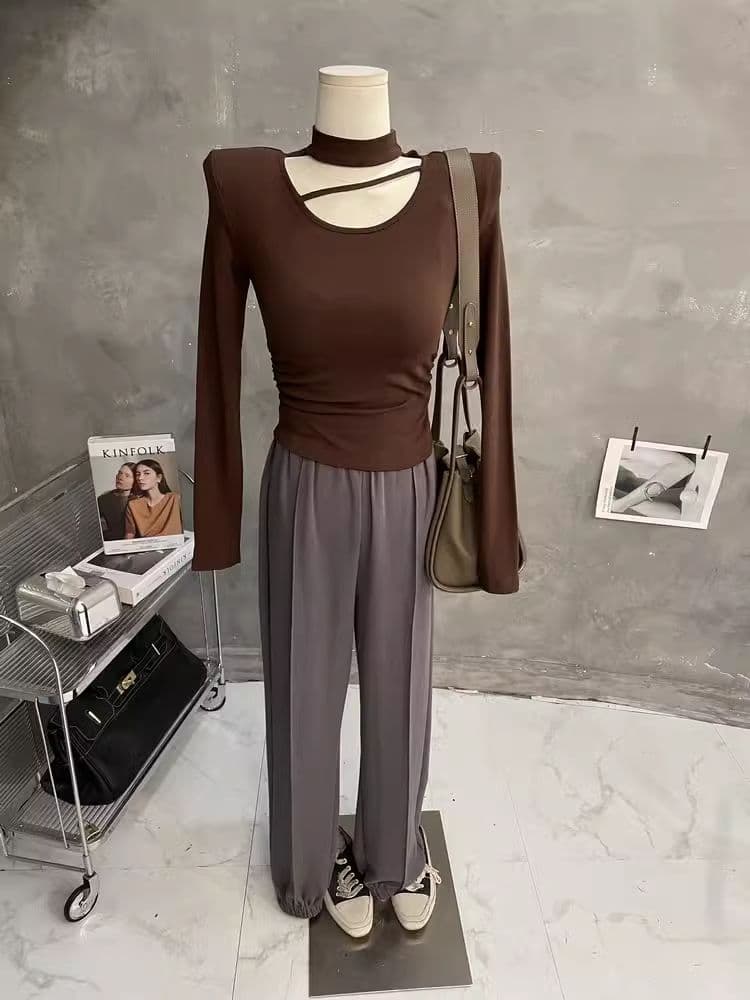 한국 스타일 가을 새로운 섹시함 단색 행침 목 홀로우 아웃 맨위 몸매 가꾸기 슬림해 보이는 티셔츠 디자인 센스 긴팔 기본 셔츠 상세 이미지 38