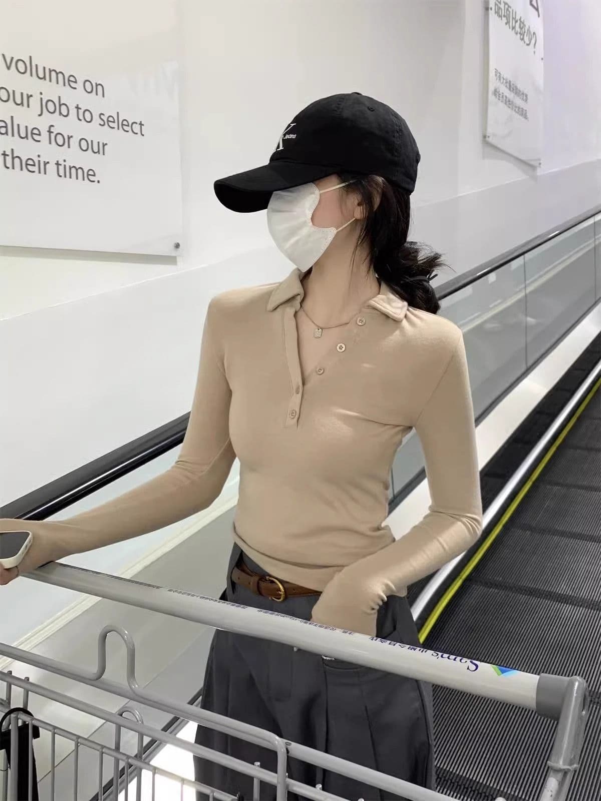 인사이드 가져 가라. POLO 칼라 폴로 칼라 De 플러시 긴팔 티셔츠 여성 이른 가을 쇼트 스타일 몸매 가꾸기 V넥 연삭 털 기본 셔츠 맨위 상세 이미지 2