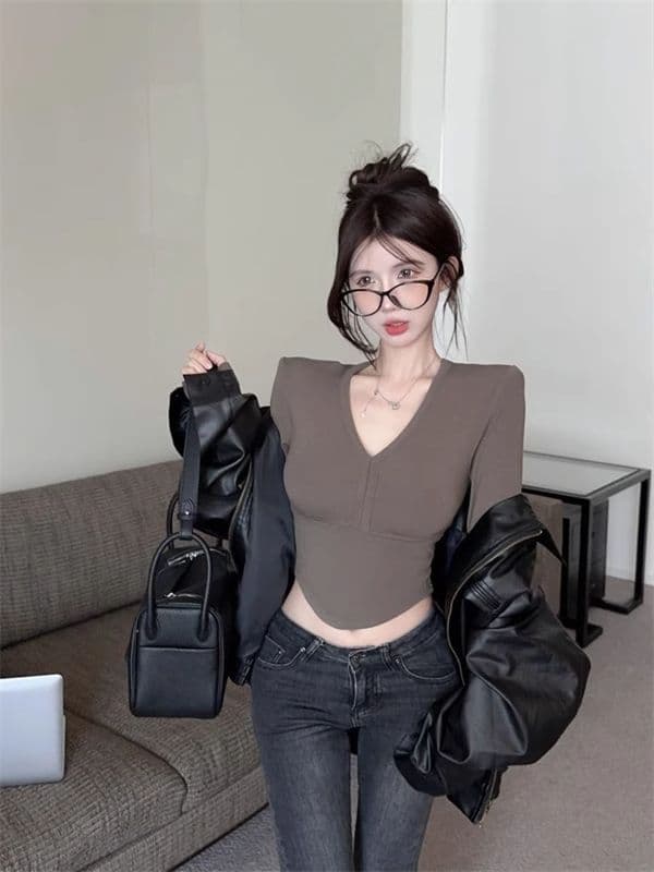 가을 겨울 새로운 두꺼운 연삭 털 De 플러시 인사이드 잡아라. 의류 여성 섹시함 낮은 가슴 V넥 몸매 가꾸기 긴팔 긍정적 인 어깨 티셔츠 쇼트 스타일 상세 이미지 27