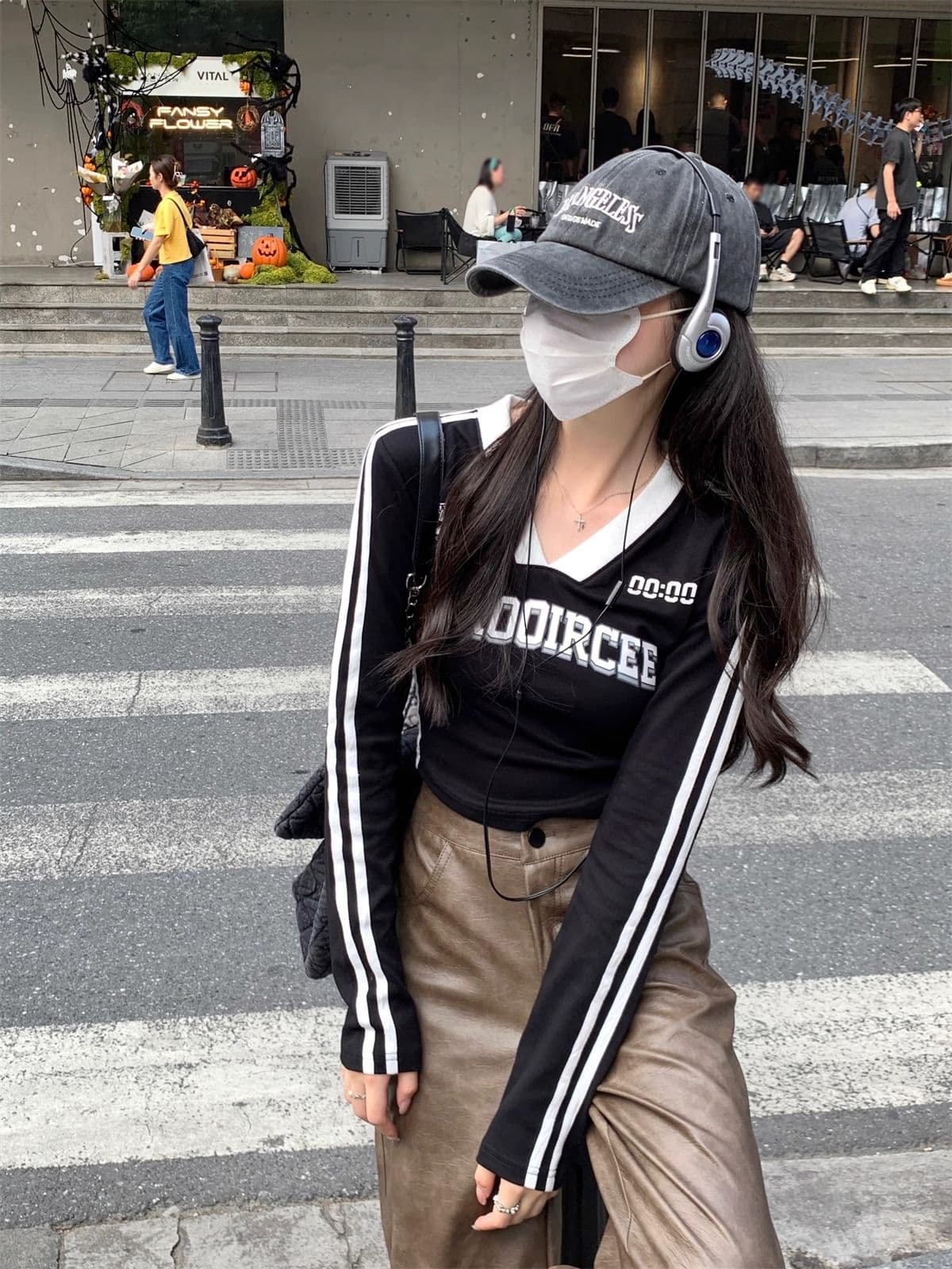 40 1 1 리브 면 가을 여성 의류 새로운 몸매 가꾸기 V넥 알파벳 프린트 기본 셔츠 핫걸 긴팔 티셔츠 상세 이미지 5