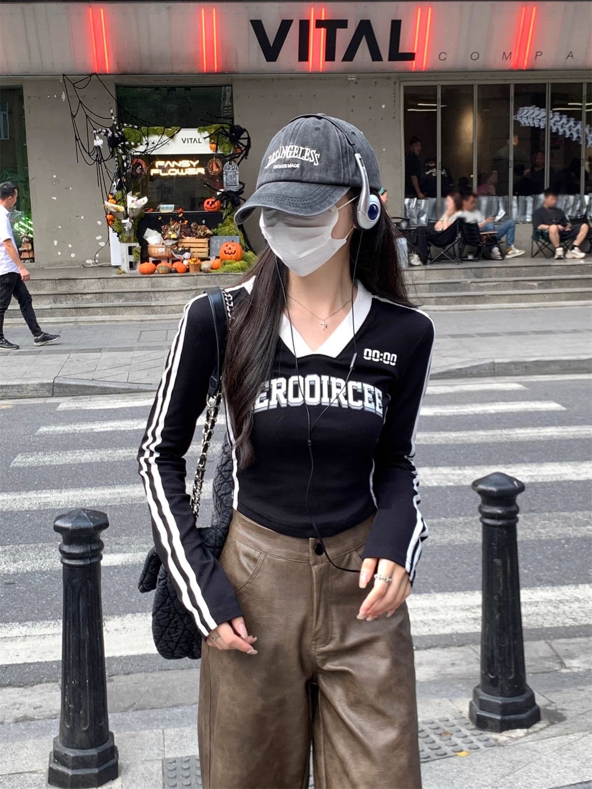40 1 1 리브 면 가을 여성 의류 새로운 몸매 가꾸기 V넥 알파벳 프린트 기본 셔츠 핫걸 긴팔 티셔츠 상세 이미지 11