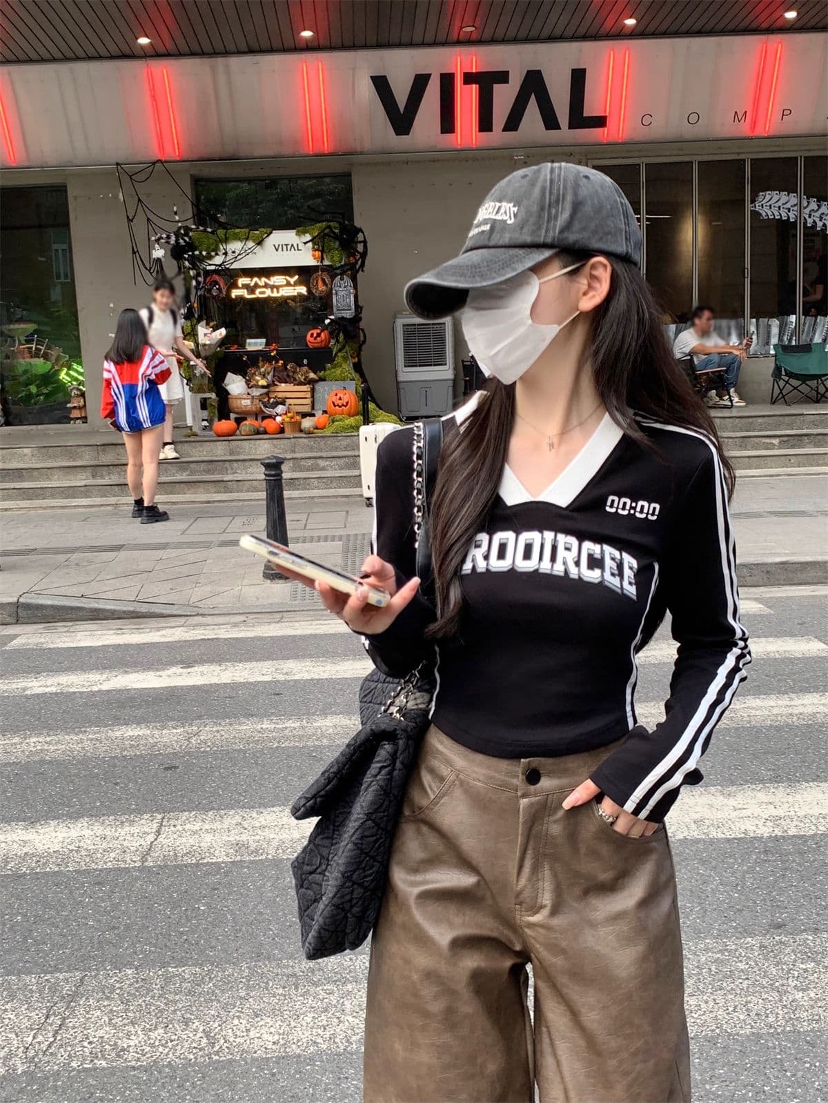 40 1 1 리브 면 가을 여성 의류 새로운 몸매 가꾸기 V넥 알파벳 프린트 기본 셔츠 핫걸 긴팔 티셔츠 상세 이미지 14