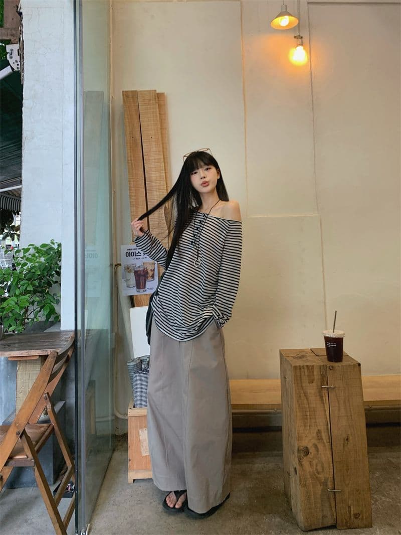 있음 선적 원본 것 느긋한 바람 배색 스트라이프 오프숄더 긴팔 티셔츠 여성 가을 루즈핏 얇은 스타일 맨위 상세 이미지 16