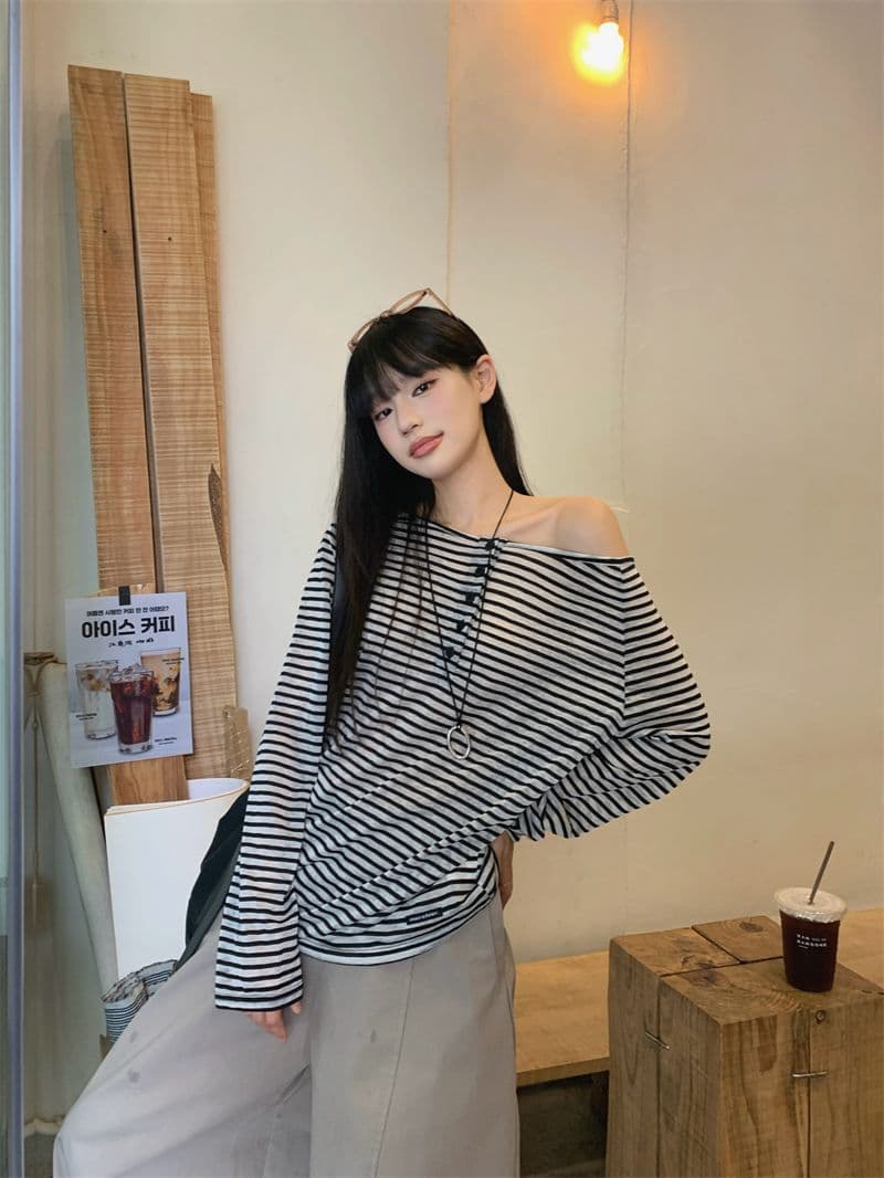 있음 선적 원본 것 느긋한 바람 배색 스트라이프 오프숄더 긴팔 티셔츠 여성 가을 루즈핏 얇은 스타일 맨위 상세 이미지 21