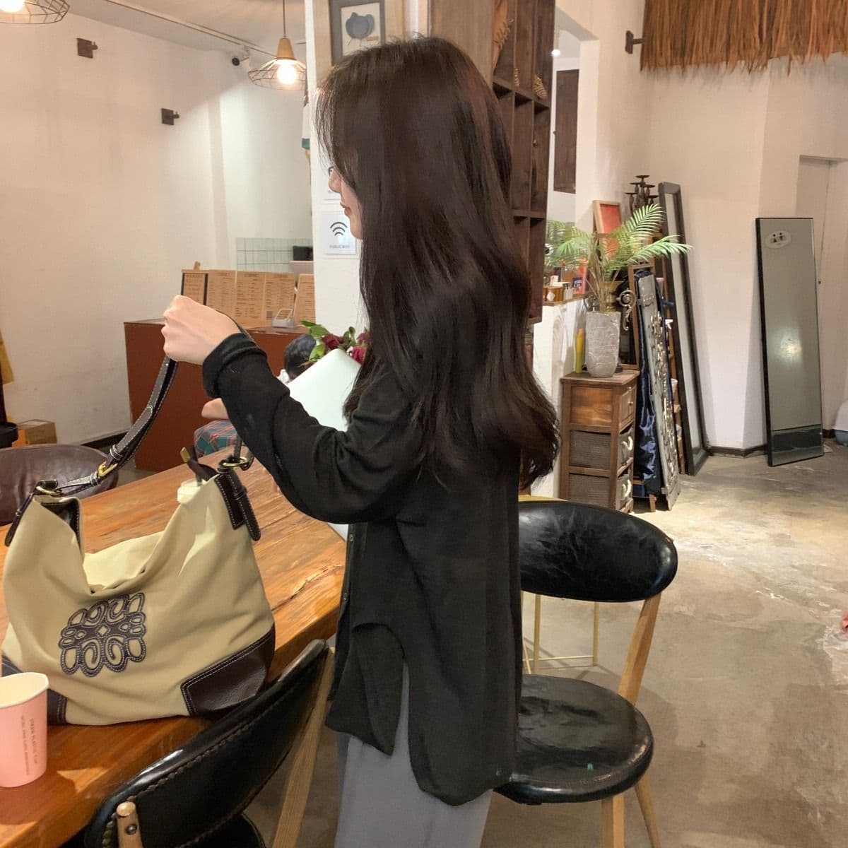 있음 선적 주간 실크 리브 여름 가을 느긋한 바람 V넥 자외선 차단 블라우스 여성 루즈핏 맨위 트임 니트 스웨터 상세 이미지 21