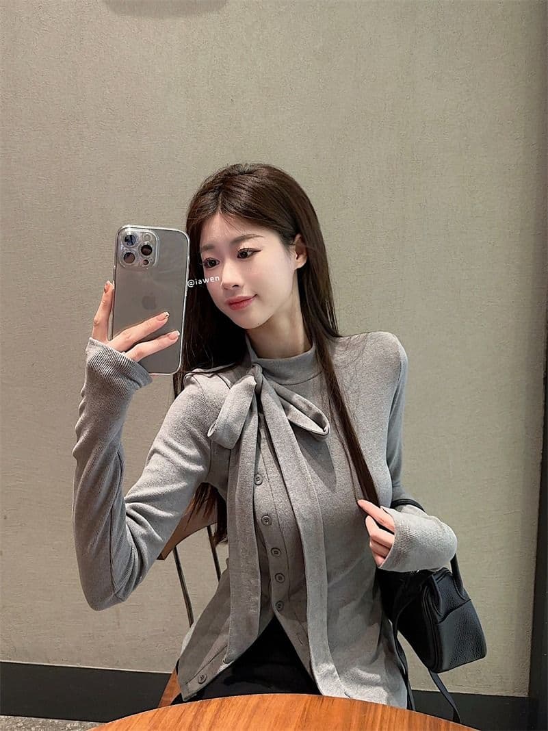 원본 것 반하이넥 스트랩 긴팔 티셔츠 몸매 가꾸기 슬림해 보이는 두꺼운 보온 트임 기본 셔츠 여성 의류 상세 이미지 9
