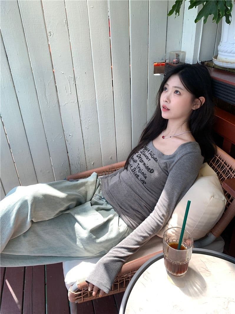 있음 선적 모달 사람들 면 아메리칸 핫걸 라운드 넥 긴팔 티셔츠 여성 가을 회색 기본 셔츠 몸매 가꾸기 인사이드 가져 가라. 상세 이미지 9